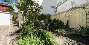 Дом 338м&sup2;, 3-этажный, участок 7 сот.  