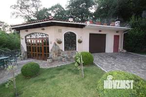 Дом 450м&sup2;, 3-этажный, участок 47 сот.  