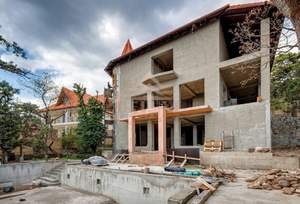 Дом 650м², 3-этажный, участок 30 сот.  