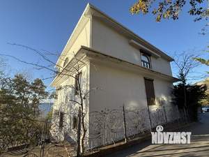 Дом 499м&sup2;, 4-этажный, участок 10 сот.  