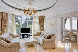 Дом 414м&sup2;, 4-этажный, участок 14 сот.  