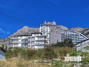 Дом 240м&sup2;, 4-этажный, участок 2 сот.  