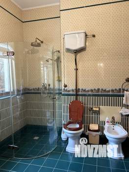 Дом 580м², 3-этажный, участок 12 сот.  