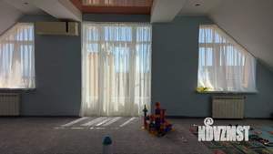 Дом 292м², 3-этажный, участок 6 сот.  