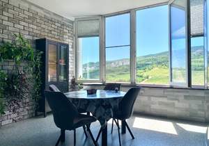 Дом 287м&sup2;, 3-этажный, участок 4 сот.  