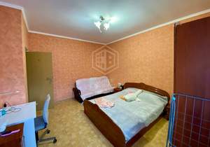 Дом 590м², 3-этажный, участок 9 сот.  