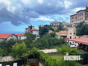 Коттедж 432м², 3-этажный, участок 6 сот.  