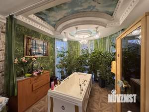 Дом 360м&sup2;, 4-этажный, участок 419 сот.  