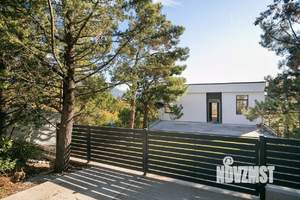 Коттедж 235м², 3-этажный, участок 5 сот.  