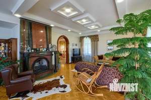 Дом 504м², 3-этажный, участок 11 сот.  