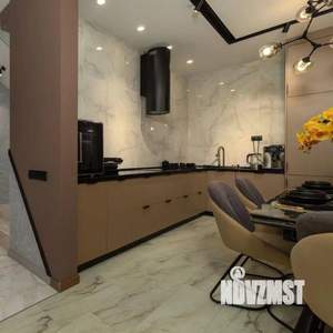Коттедж 270м², 2-этажный, участок 4 сот.  