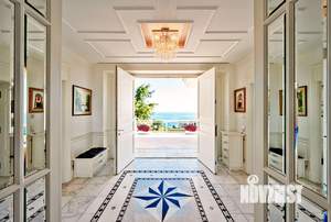 Дом 890м², 3-этажный, участок 20 сот.  