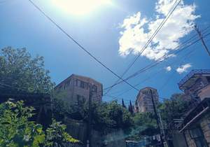 Дом 170м&sup2;, 3-этажный, участок 5 сот.  