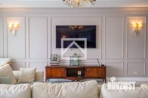 Дом 274м², 2-этажный, участок 4 сот.  