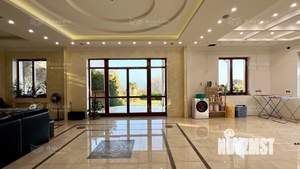 Дом 502м&sup2;, 3-этажный, участок 15 сот.  