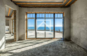 Дом 581м&sup2;, 3-этажный, участок 5 сот.  