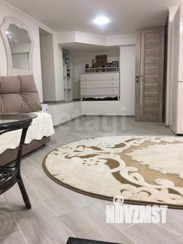 Дом 198м&sup2;, 5-этажный, участок 3 сот.  