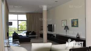 Дом 531м&sup2;, 3-этажный, участок 49 сот.  