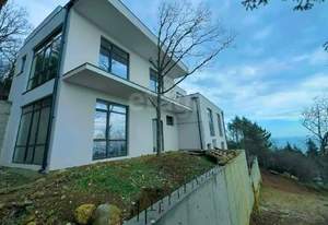 Дом 339м&sup2;, 3-этажный, участок 7 сот.  