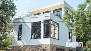 Дом 150м&sup2;, 3-этажный, участок 1 сот.  