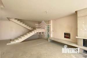 Дом 475м², 3-этажный, участок 4 сот.  