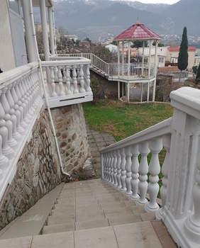 Дом 532м&sup2;, 4-этажный, участок 10 сот.  