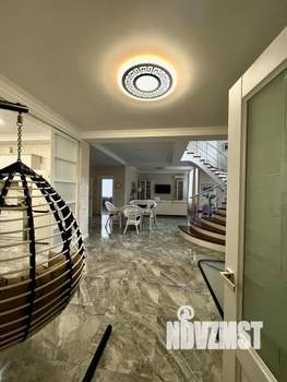 Дом 357м&sup2;, 3-этажный, участок 9 сот.  