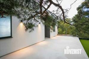 Коттедж 235м², 3-этажный, участок 5 сот.  