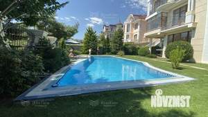 Дом 530м&sup2;, 4-этажный, участок 10 сот.  