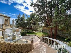 Дом 400м&sup2;, 2-этажный, участок 20 сот.  