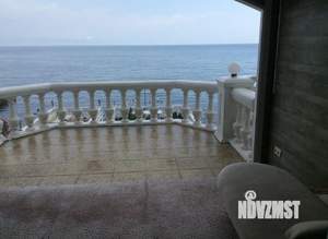 Дом 292м&sup2;, 3-этажный, участок 30 сот.  