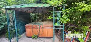 Дом 696м², 3-этажный, участок 6 сот.  