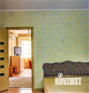 Коттедж 180м&sup2;, 4-этажный, участок 3 сот.  