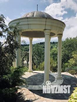 Дом 450м², 2-этажный, участок 15 сот.  