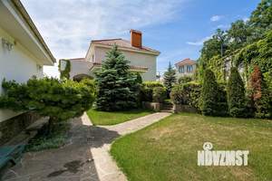 Дом 327м², 2-этажный, участок 21 сот.  