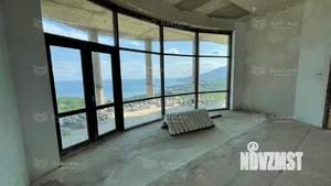 Дом 720м&sup2;, 4-этажный, участок 20 сот.  