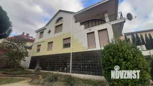 Дом 506м&sup2;, 3-этажный, участок 8 сот.  