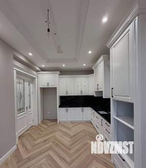 Дом 280м&sup2;, 2-этажный, участок 6 сот.  