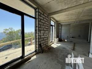 Дом 280м², 3-этажный, участок 12 сот.  
