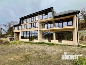 Дом 337м&sup2;, 3-этажный, участок 5 сот.  