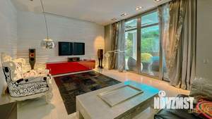 Дом 350м&sup2;, 2-этажный, участок 9 сот.  