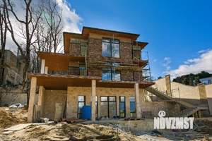 Дом 241м², 3-этажный, участок 5 сот.  