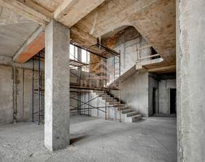 Дом 650м², 3-этажный, участок 30 сот.  