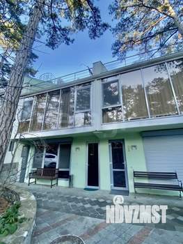 Дом 174м², 3-этажный, участок 1 сот.  