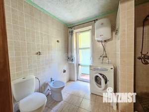 Дом 300м&sup2;, 3-этажный, участок 4 сот.  