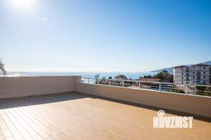 Дом 626м&sup2;, 4-этажный, участок 8 сот.  