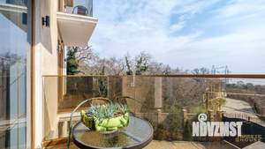 Дом 285м&sup2;, 3-этажный, участок 12 сот.  