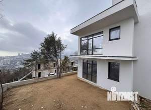 Дом 540м&sup2;, 3-этажный, участок 7 сот.  