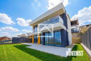 Коттедж 191м&sup2;, 2-этажный, участок 4 сот.  