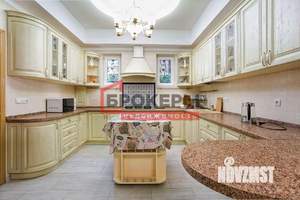 Дом 400м², 2-этажный, участок 20 сот.  